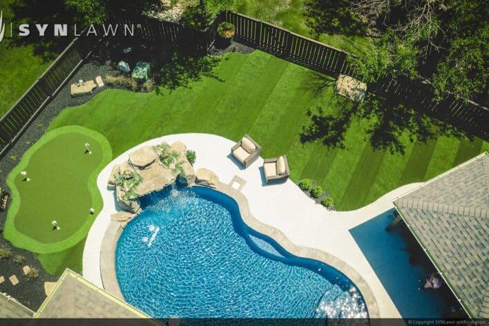 image of SYNLawn Calgary CA residential artificial grass for backyard putting greens and pools