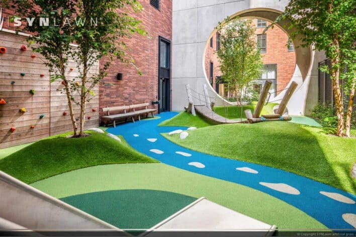 image of SYNLawn Calgary CA roof rooftop artificial turf play maze
